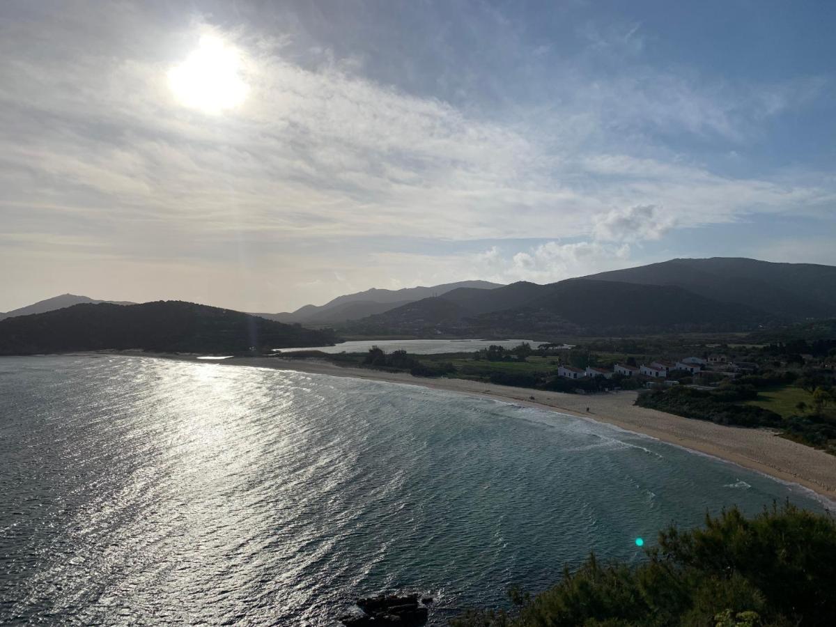 Casa Vacanza V&G Domus De Maria Εξωτερικό φωτογραφία
